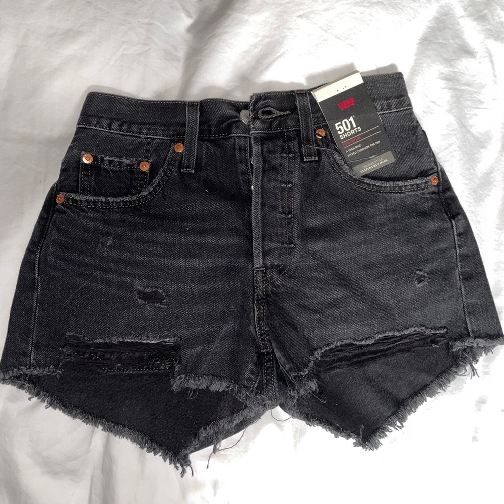 Levi’s 501 shorts in Dark Grey